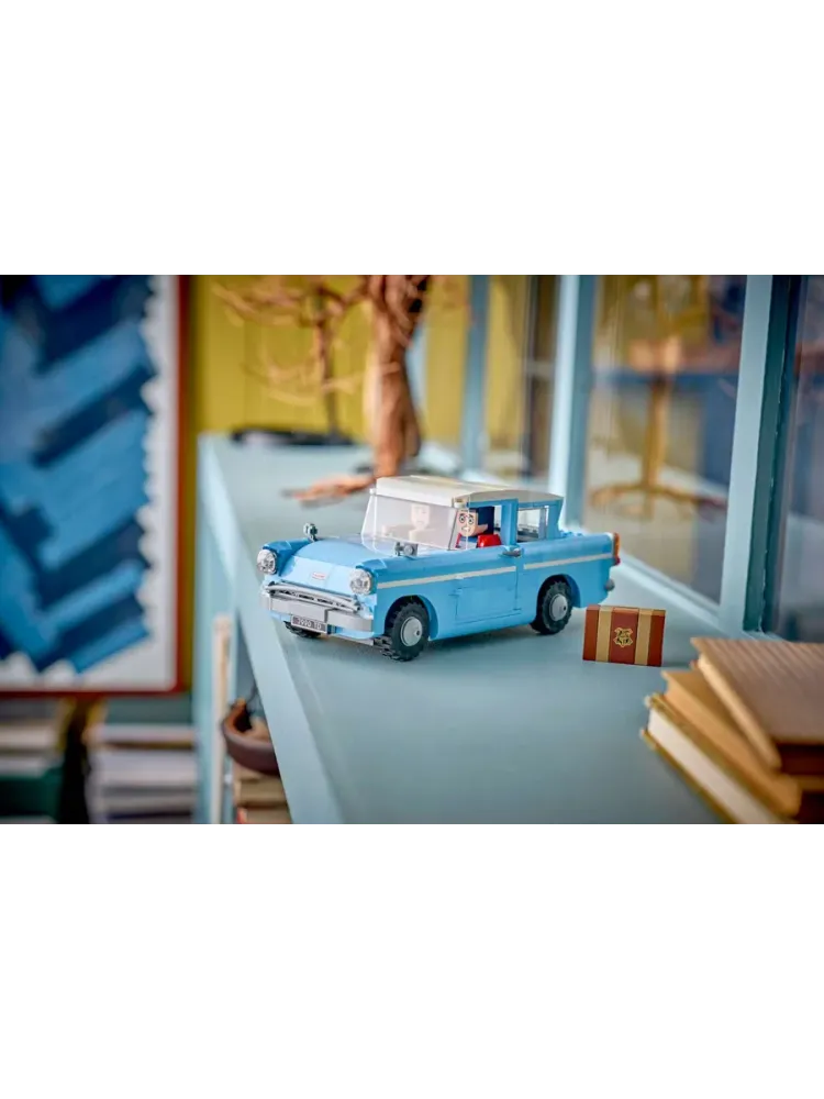 Конструктор Harry Potter 76470 Летающий Форд Англия