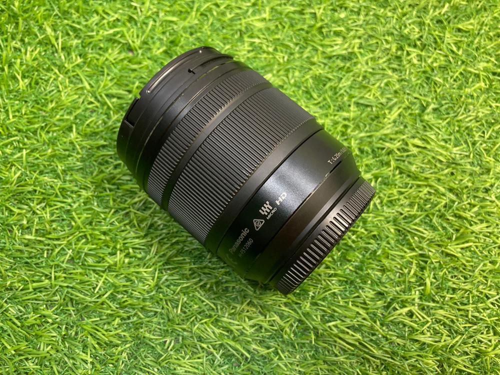 Panasonic 12-60mm 3.5-5.6 Lumix G Vario O.I.S.