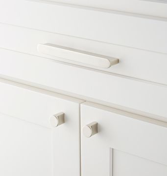 Мебельная ручка Rejuvenation Bowman