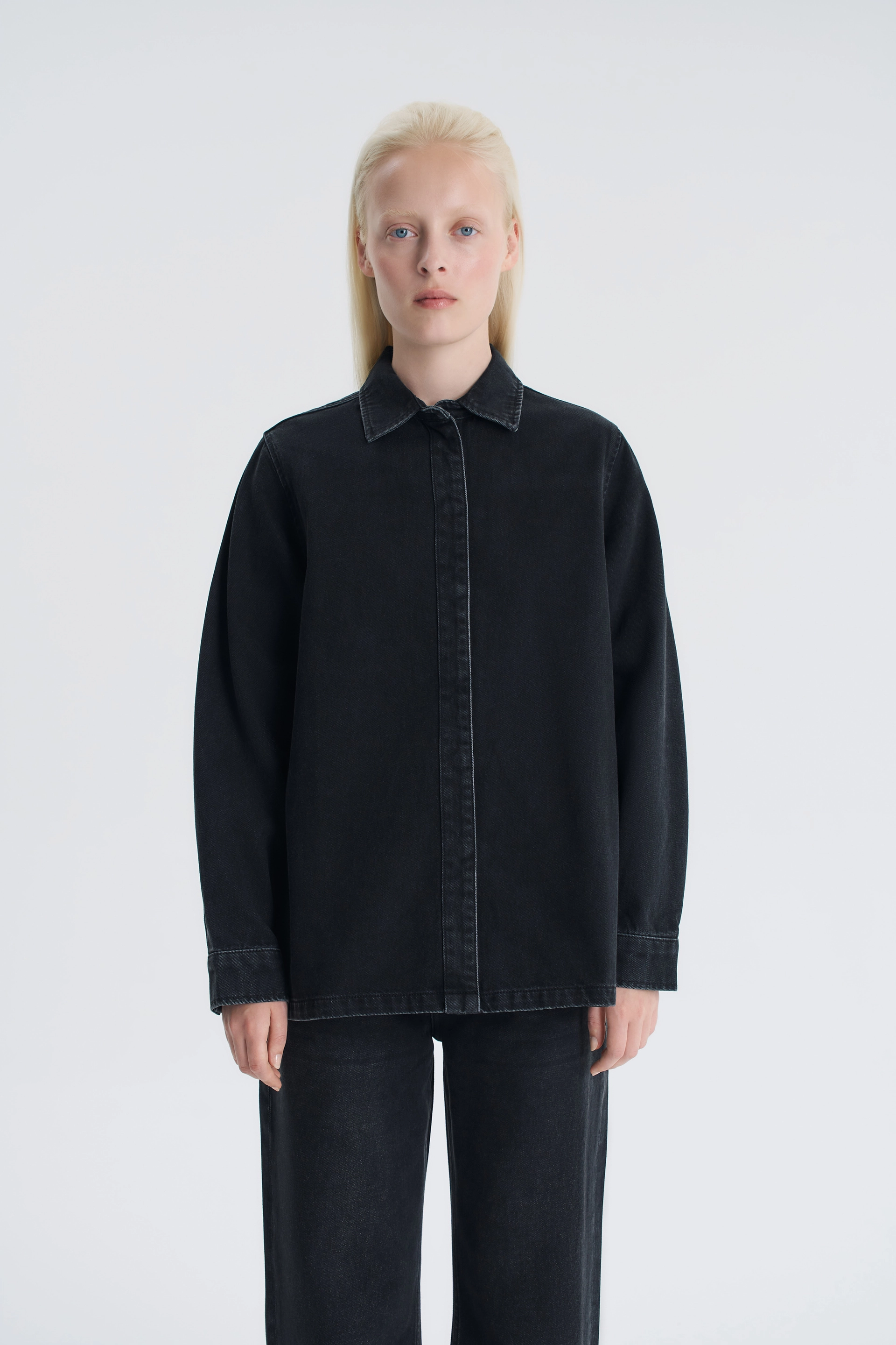 Джинсовая рубашка