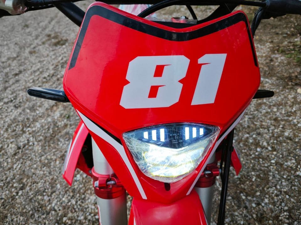 Мотоцикл кроссовый эндуро REGULMOTO Holeshot Red Edition