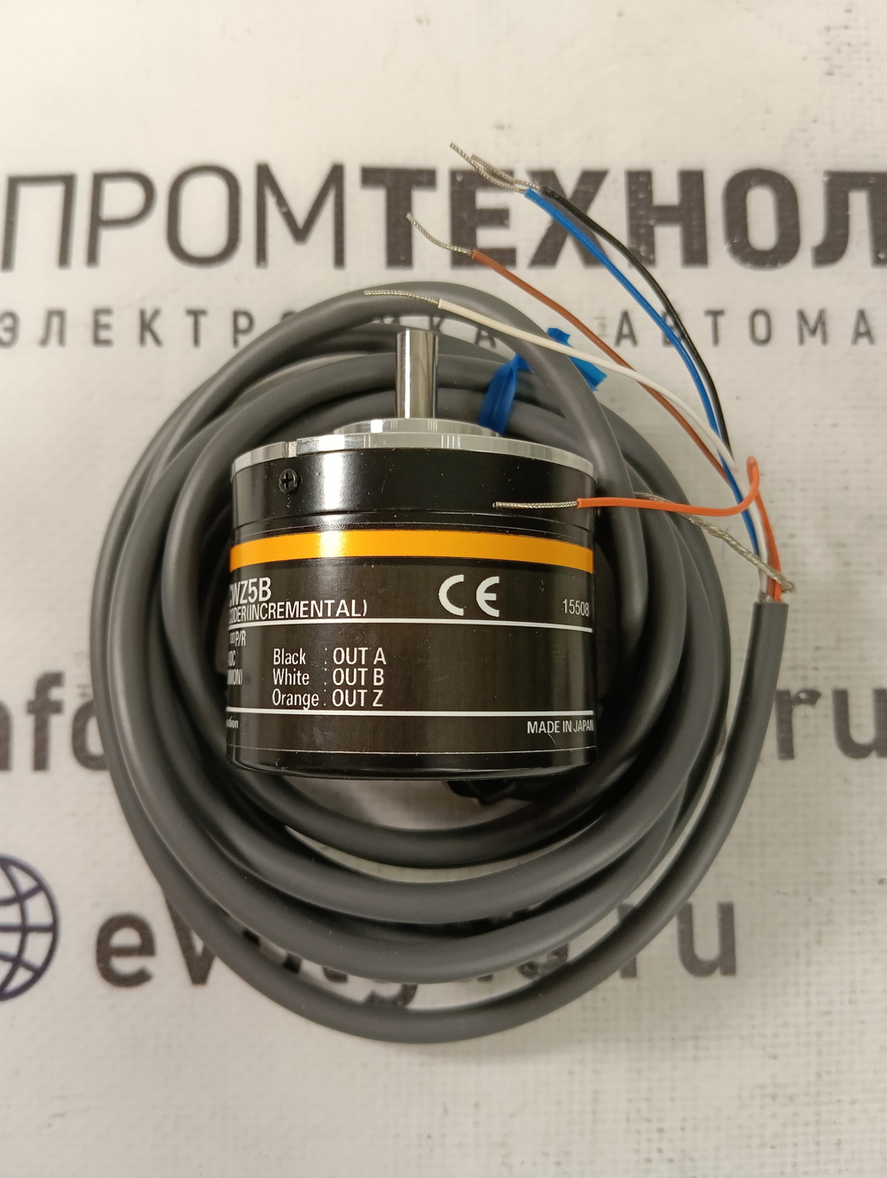 Omron E6C2-CWZ5B новое