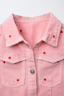 ZARA ПЛАТЬЕ-СКЕЙТЕР ИЗ ТВИЛА С ВЫШИВКОЙ «СЕРДЕЧКИ», РОЗОВЫЙ