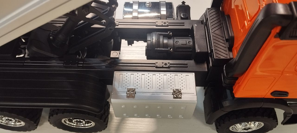 Радиоуправляемый самосвал HUINA HN1598 масштаб 1/14 , 2,4 ГГц , 6WD, 14-канальная радиоуправляемая модель самосвала , металл , новинка 2024г