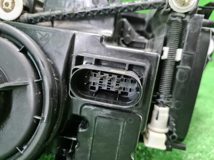 Фара правая Mercedes GLE V167 18-24 Multibeam LED