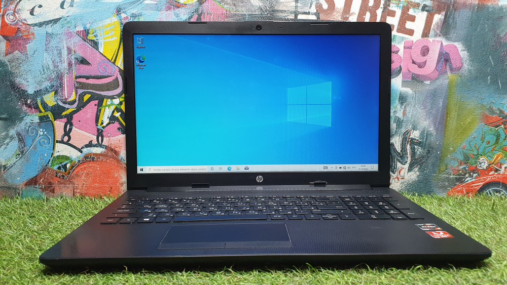 Ноутбук HP Ryzen 3/8Gb/Vega 3