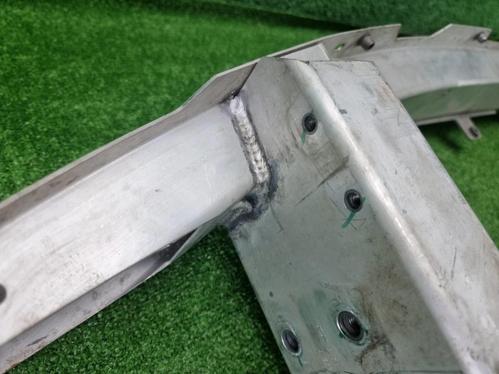 Усилитель передний BMW 3er G20 (2018-н.в.)