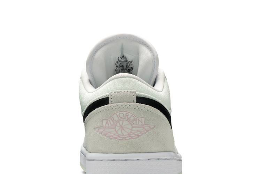 Кроссовки Jordan Air Jordan 1 Se "Barely Green" (Женская размерная сетка)