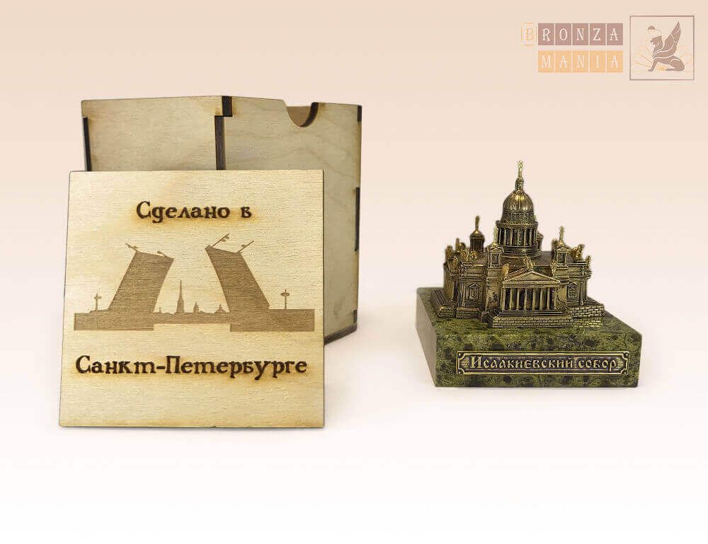 коробка из дерева под большие фигурки