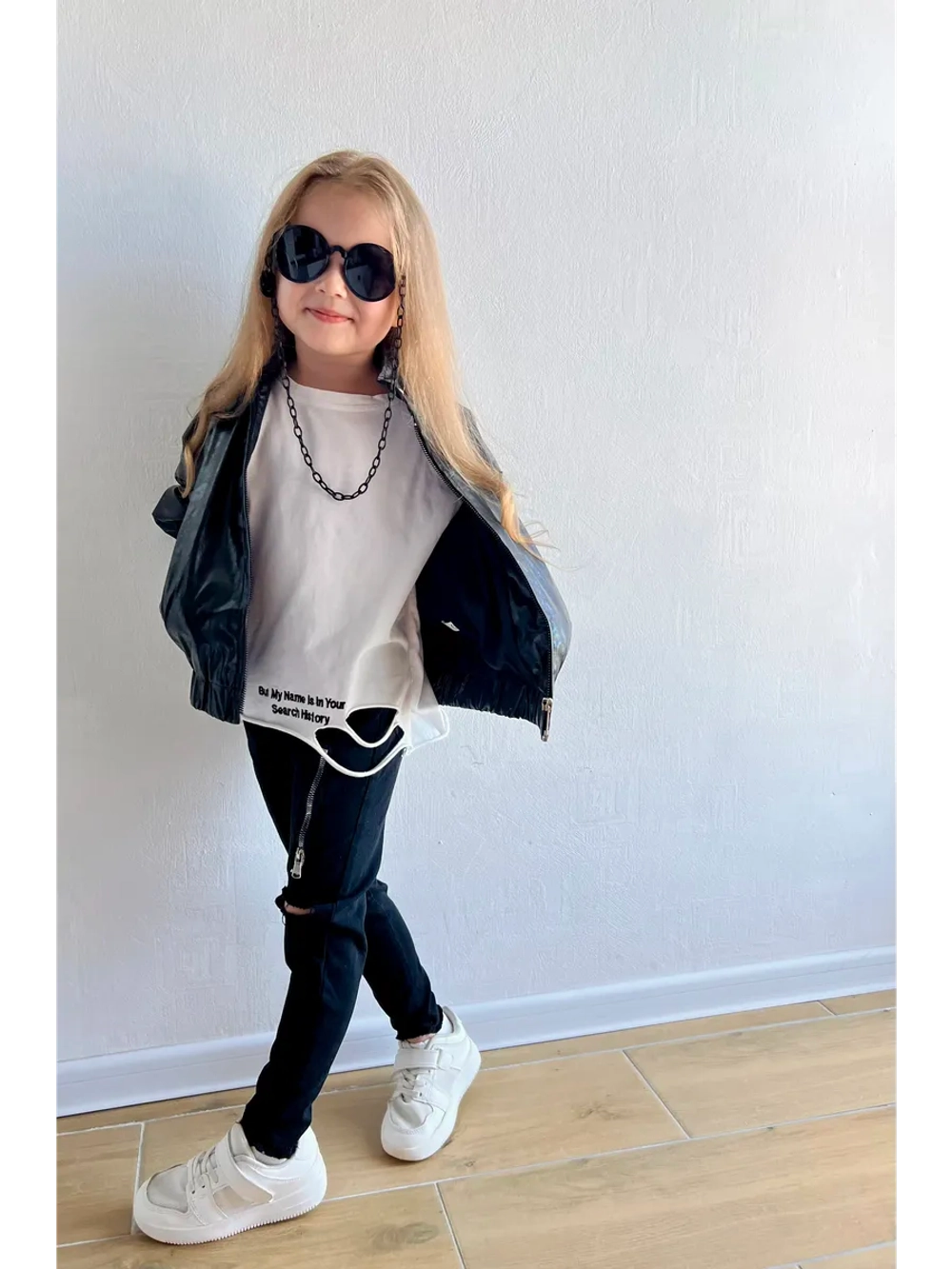 Бомбер из экокожи оверсайз