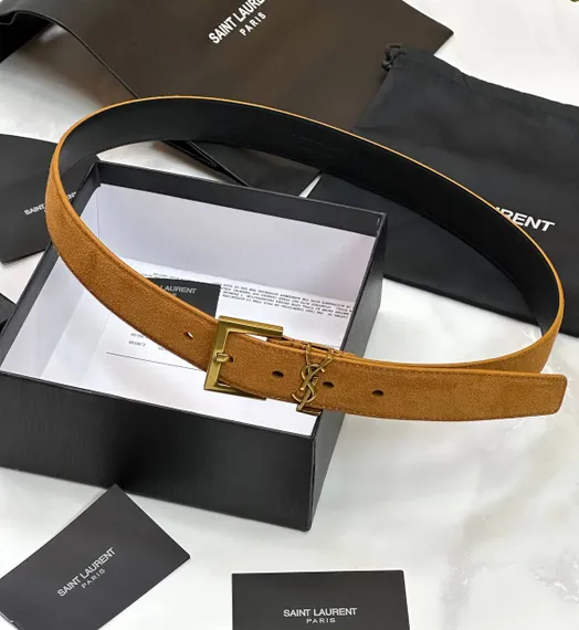 Ремень SAINT LAURENT из замши с пряжкой CASSANDRE