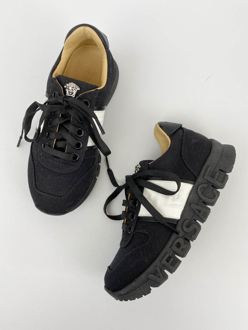 Новые кроссовки Versace, 27