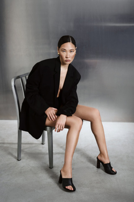 Мюли из натуральной кожи на высоком каблуке RUNWAY / черный