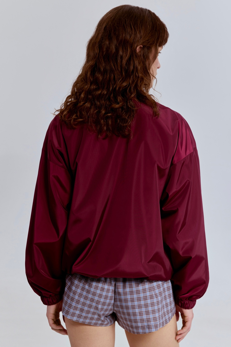 Ветровка из нейлона