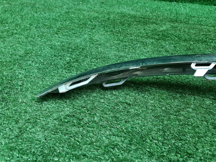 Молдинг бампера RH Mercedes C w205 (14-18) AMG