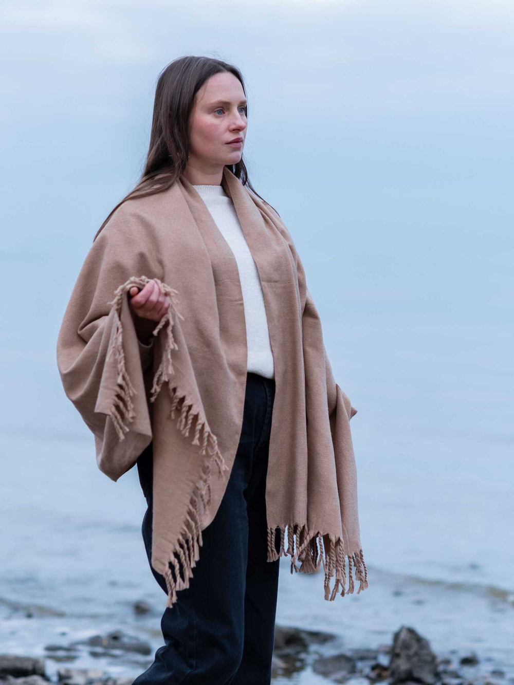 Шерстяной палантин