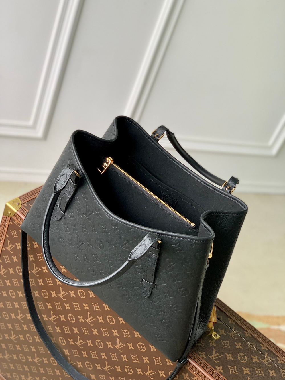 Louis Vuitton Babylone Tote MM