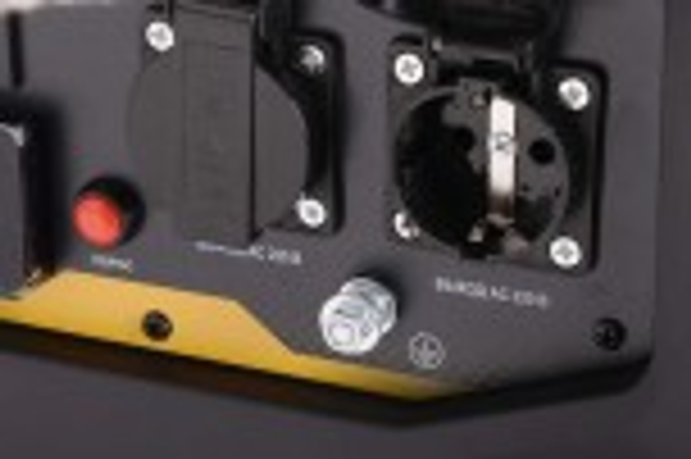 Генератор бензиновый HUTER DN 3700 i инверторный 64/10/28