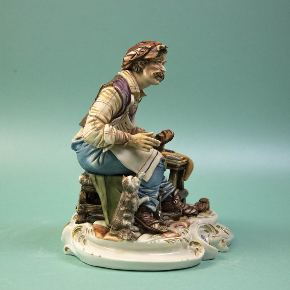 Фарфоровая мануфактура «Сапожник»