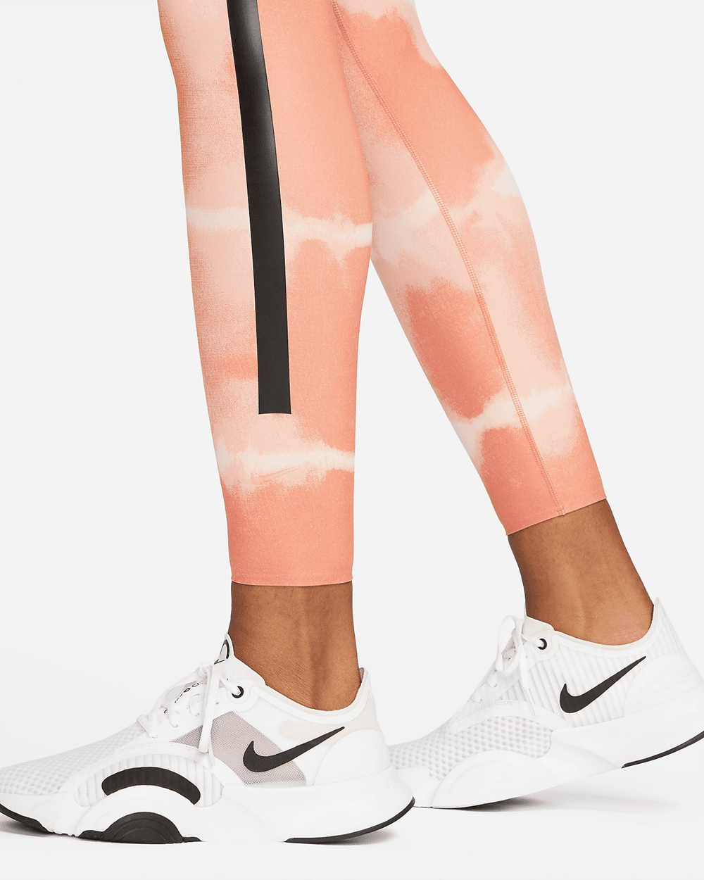 ОДЕЖДА ДЛЯ ТЕННИСА , Леггинсы NIKE  .