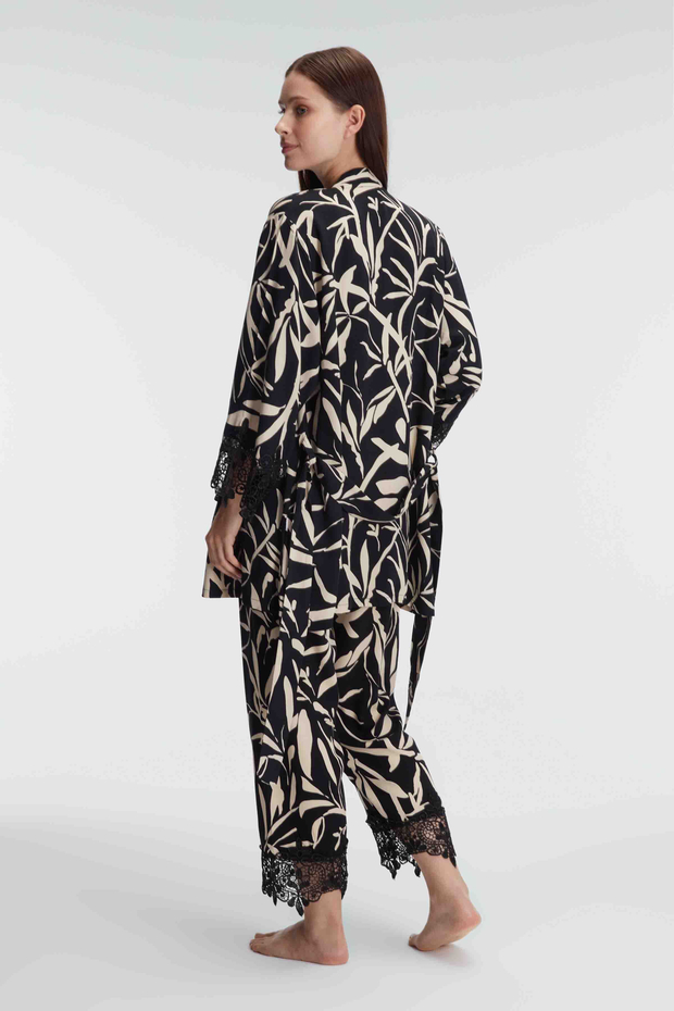 Комплект женский из трех предметов