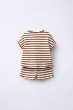 ZARA КОМПЛЕКТ ИЗ ФУТБОЛКИ И ШОРТОВ WAYAS WAFFLE, СВЕТЛО-КОРИЧНЕВЫЙ