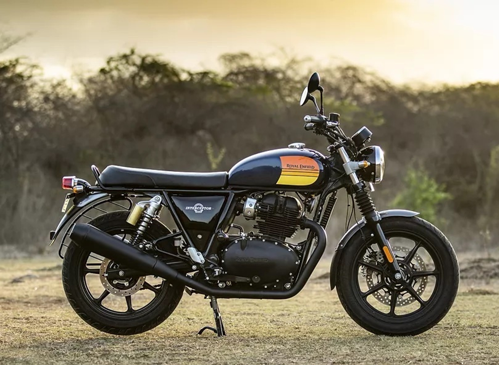 Royal Enfield Interceptor 650 Barcelona Blue (Black Alloy) 2024