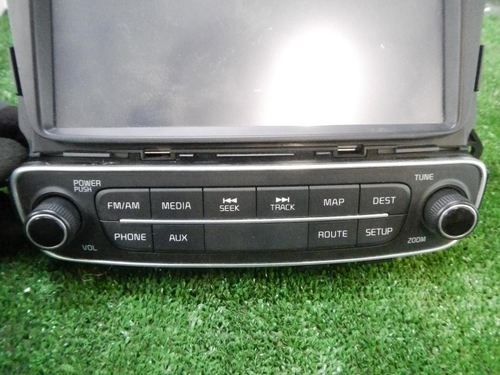 Дисплей магнитолы Kia Sorento 2 XM (2012-2021)