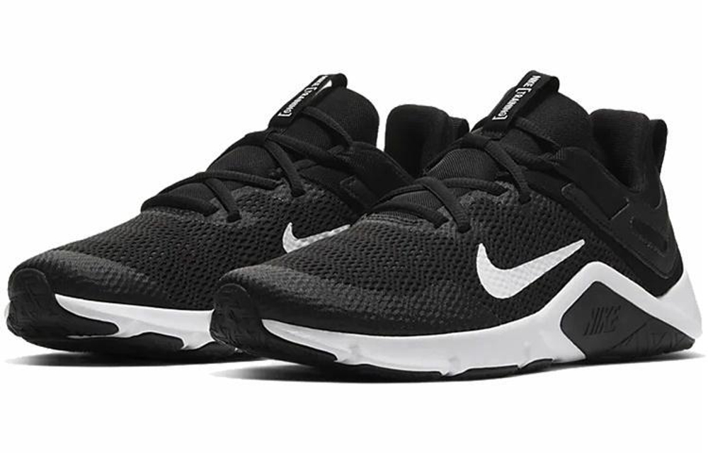 Кроссовки Nike Legend Essential (Женская размерная сетка)