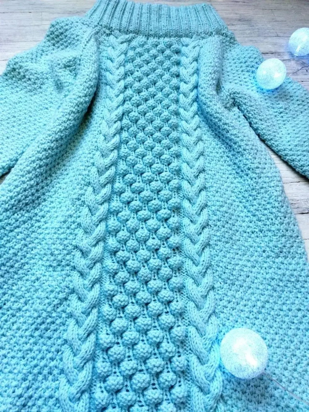 Платье вязаное