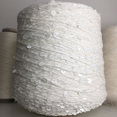 GLAMOUR; 100% хлопок, пайетки 3мм и 6 мм; 240м/100гр; цвет: нить белая, пайетки белые глянцевые. Есть бобинка: 182 гр.