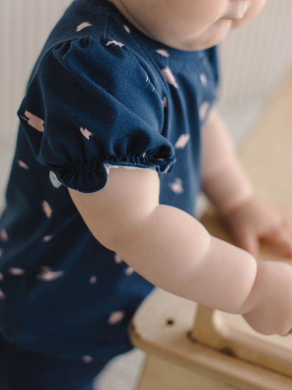 Футболка с рукавом-фонариком 