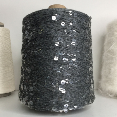 GLAMOUR; 100% хлопок, пайетки 3мм и 6мм; 240м/100гр; цвет: серый средний, пайетки прозрачный блеск; S923