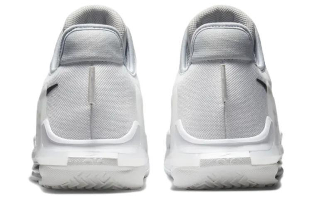 Кроссовки Nike Witness 6