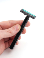 Бритва мужская одноразовая, 72 штуки, 2 лезвия, Haowell, увлажняющая полоска с алоэ вера и витамином E.