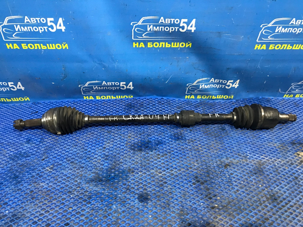 Привод передний правый MITSUBISHI LANCER 1998