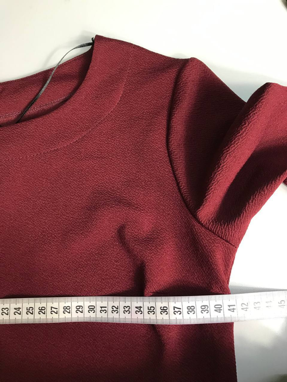 Платье SENORELLA сдержанное, с рукавом-клеш 44 размер