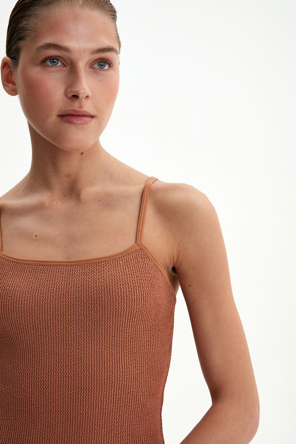 Купальник слитный, коричневый