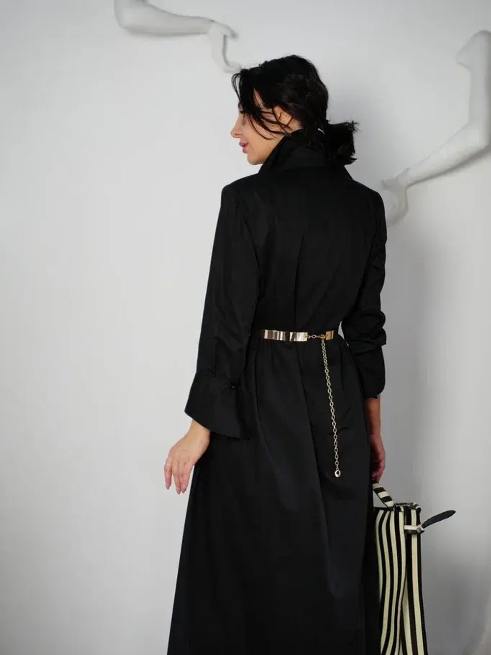 Платье-рубашка в черном