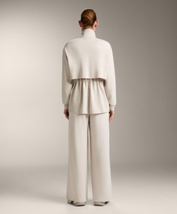 OYSHO Брюки прямого кроя из мягкого со складками, норка