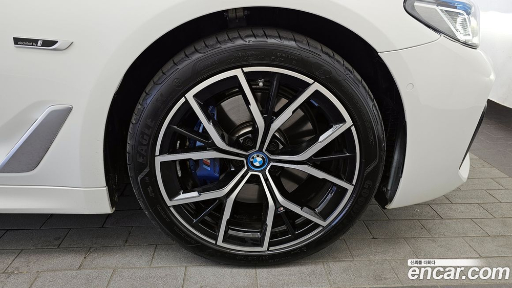 BMW 5 Series (G30) 530e M Sports (04.2023)
