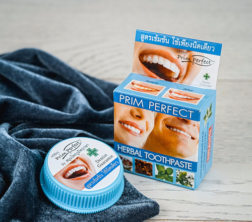 Отбеливающая зубная паста со Стреблюсом PRIM PERFECT Herbal Toothpaste