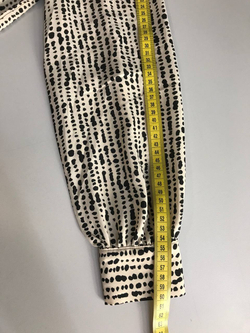 Платье приятной расцветки, визуально на 46 размер