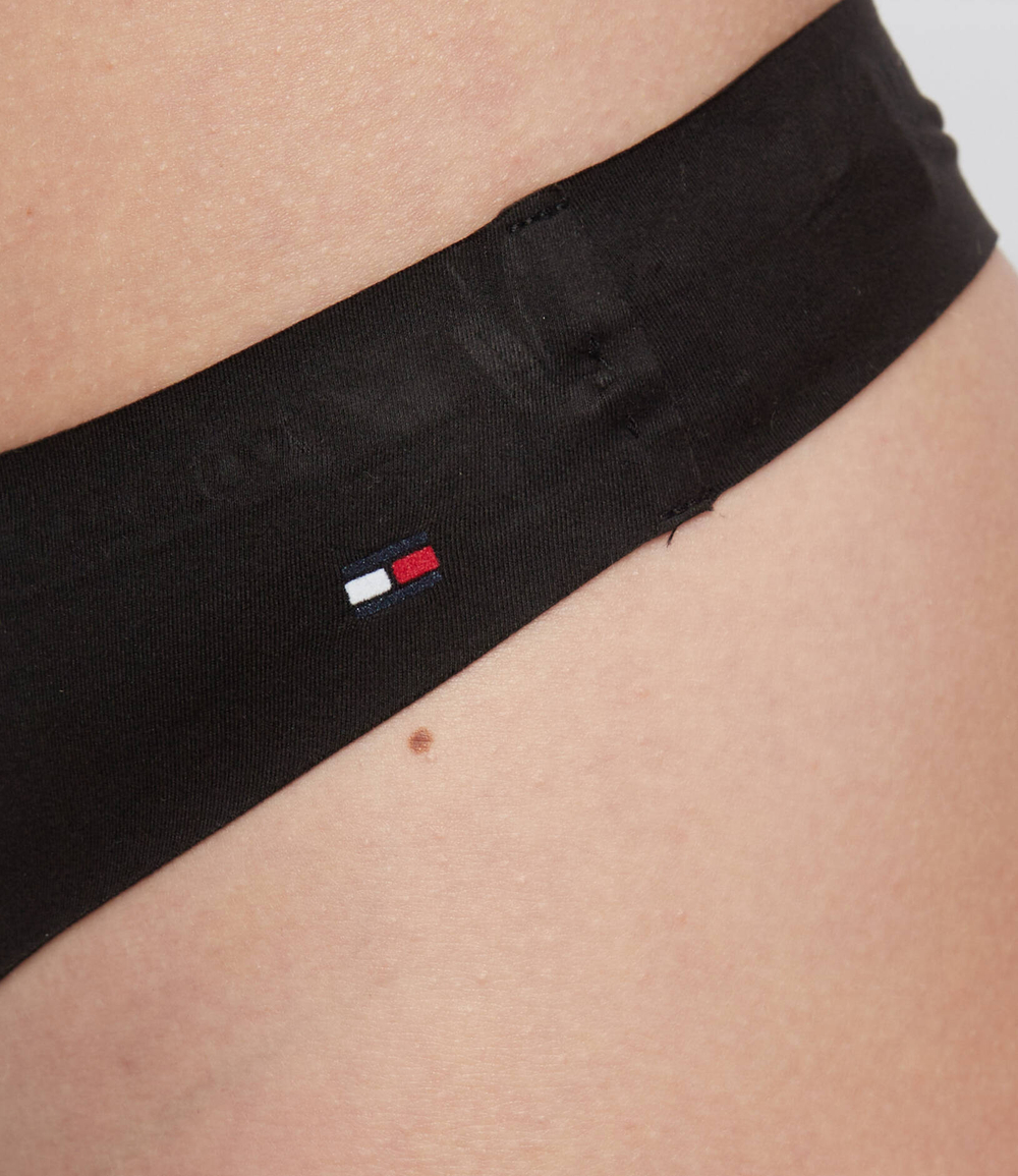 стринги Tommy Hilfiger - черный(UW0UW03162)