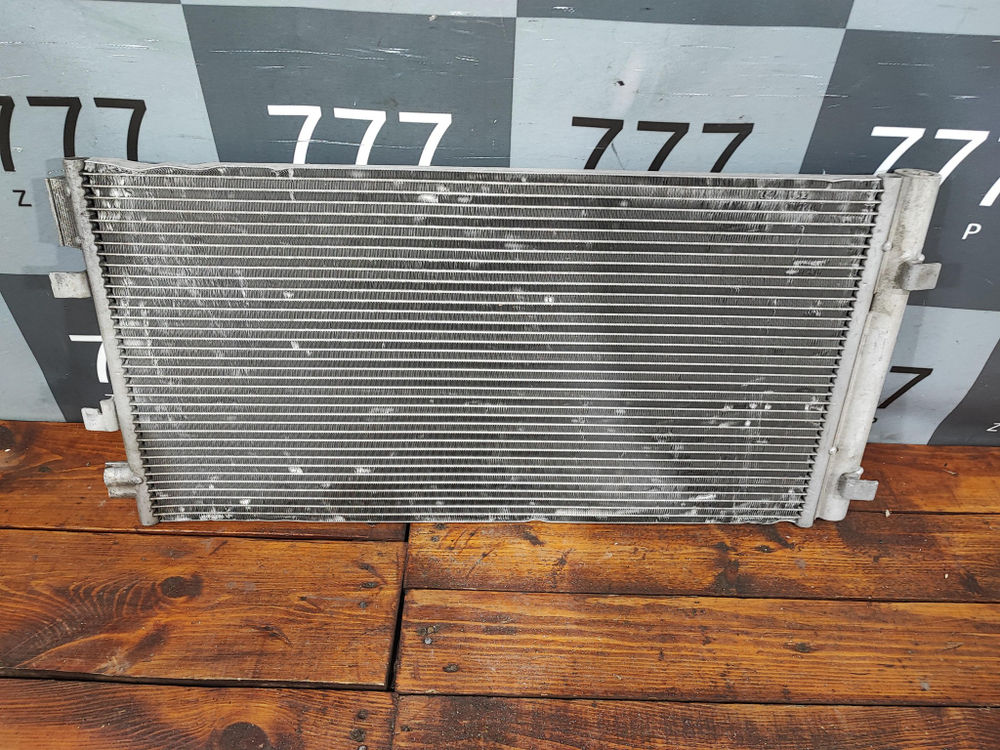 Радиатор кондиционера Fluence, Megane 3 БУ Оригинал 921009956R