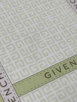 Платок Givenchy с зелёной каймой