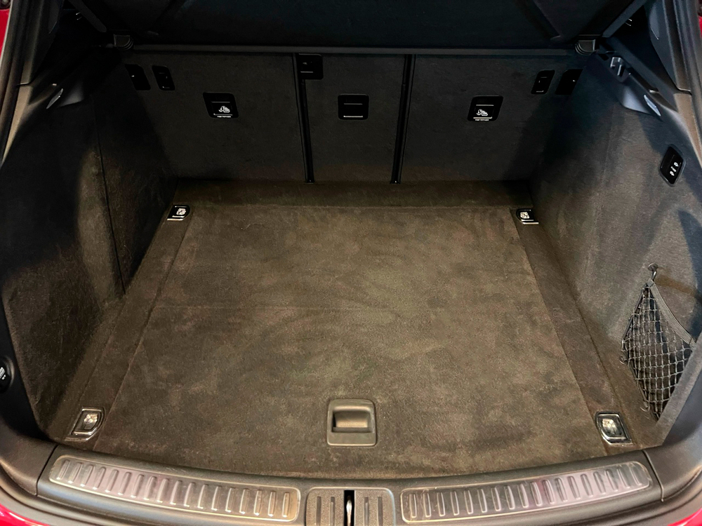 Porsche Macan, 2021 год