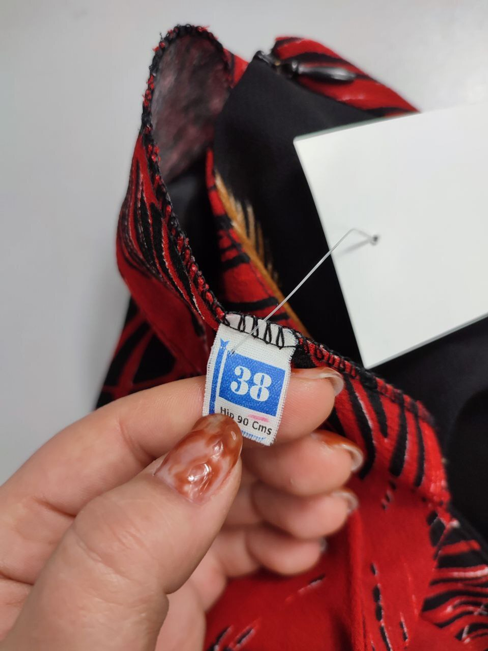 Юбка черная с принтом 38 размер