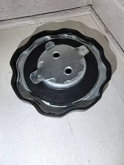 Крышка топливного бака пластик 160F-188F GX120-GX390