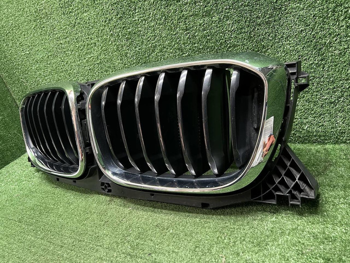 Решетка радиатора BMW X3 G01 (2017-2021)